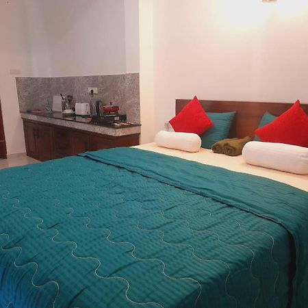 New Sea Lion Guest House Hikkaduwa Esterno foto