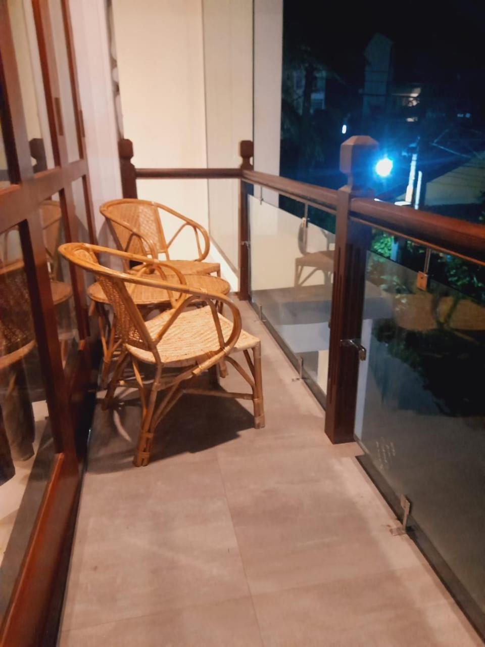 New Sea Lion Guest House Hikkaduwa Esterno foto